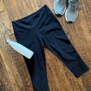 Nike Dri Fit Black Capri Workout Leggings
